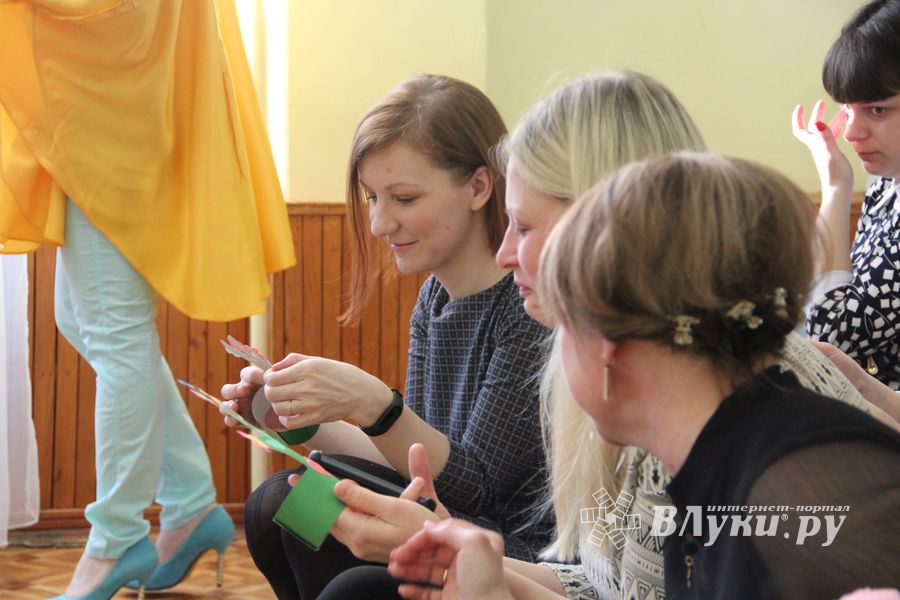 Малыши сада №1 поздравили мам и бабушек с 8 марта