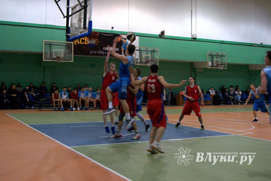 В Великих Луках прошли студенческие игры АСБ