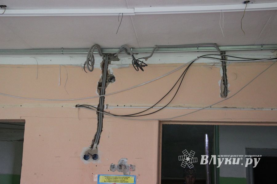 В школе №17 полных ходом идёт ремонт (ФОТО)