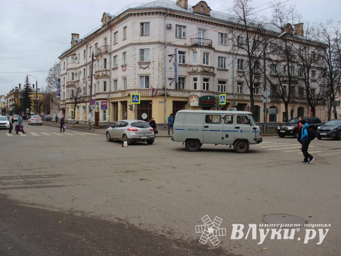ДТП на перекрёстке Ленина-Зверева (ФОТО)