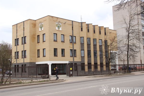 В Великих Луках перед судом предстанет педофил