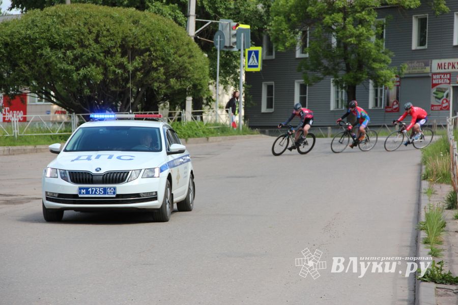 В Великих Луках прошли Всероссийские соревнования по велосипедному спорту (ФОТО)
