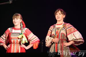 В Великих Луках прошел фестиваль живой музыки «Ставим на аватарках небо» (фото)