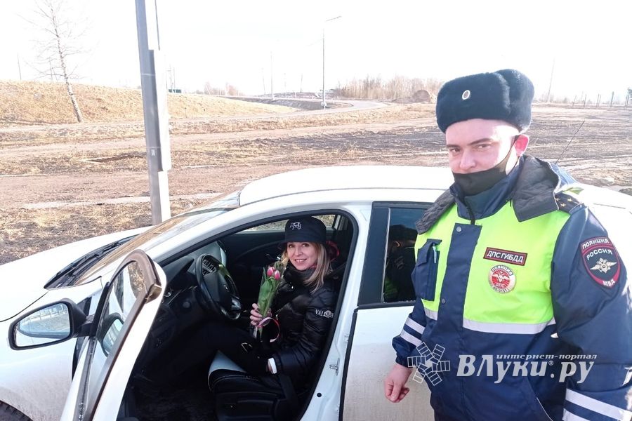 «Цветочный патруль» прошёл в Великолукском и Куньинском районах (ФОТО)