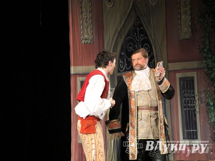 Санкт-Петербургский музыкальный театр представил зрителям мюзикл «Труффальдино из Бергамо» (фото)