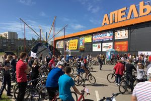 В Великих Луках прошел традиционный велопарад (ФОТО)