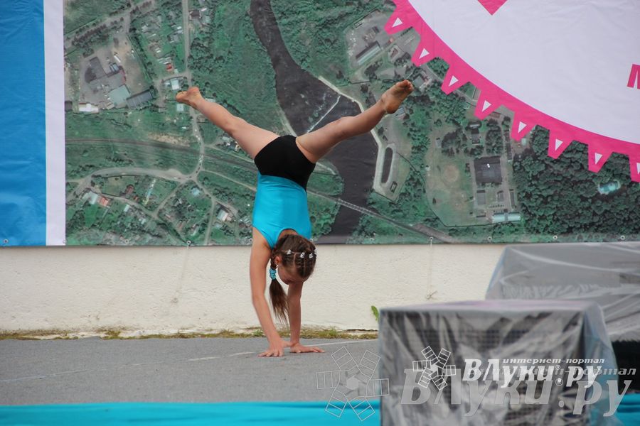 Открытие 18-й Международной встречи воздухоплавателей в Великих Луках