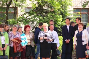 В Великих Луках прозвенели «последние» звонки (ФОТО)