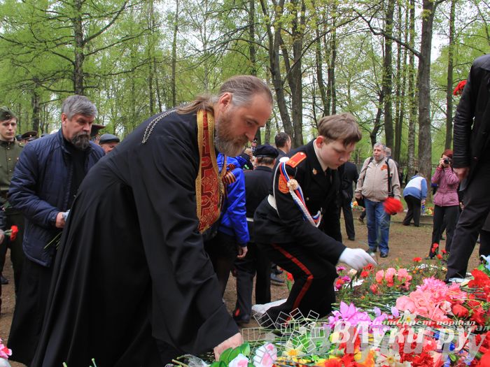 В Великих Луках почтили память погибших в Великой Отечественной войне
