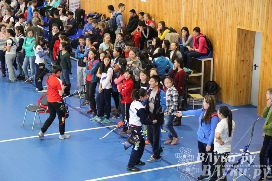 Великолучанка Александра Савенкова стала обладательницей золота на всероссийских соревнованиях по стрельбе из лука (фото)