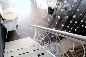 8 марта прекрасных дам приглашают в «Гости»  (ФОТО)