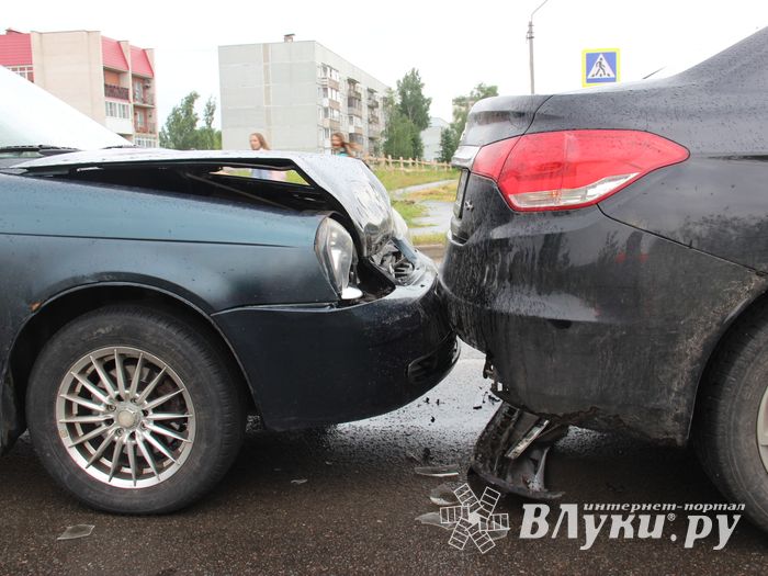 Из-за ДТП на улице Гражданской затруднено движение (ФОТО)
