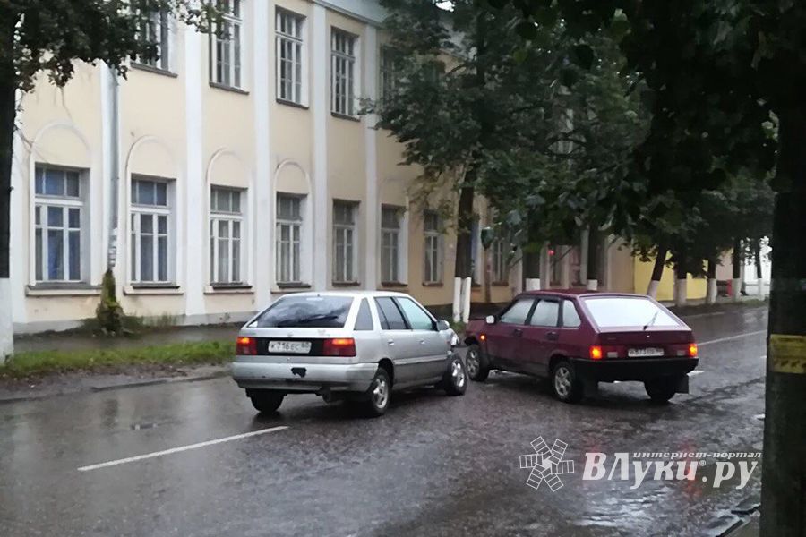 ФОТОФАКТ: ДТП на Некрасова