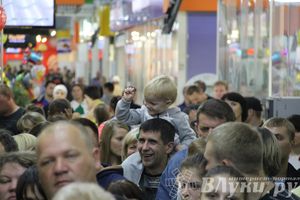 Торговый центр «Апельсин» отметил День рождения