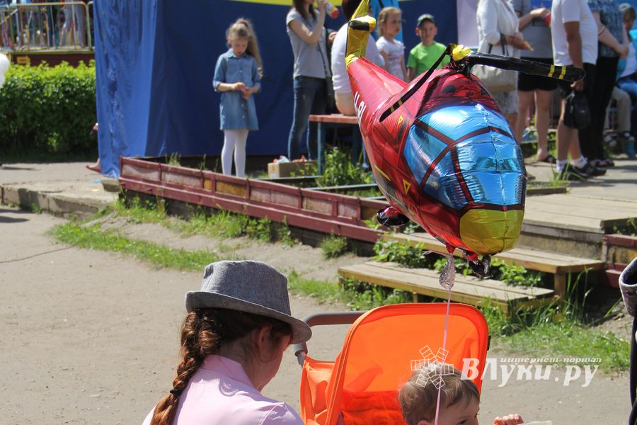 День защиты детей отпраздновали В Великих Луках (фото)