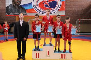 Церемония награждения открытого первенства города по самбо на призы мастера спорта СССР Марковского Геннадия Петровича (ФОТО)