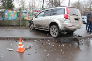 В Великих Луках столкнулись два внедорожника