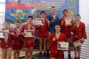 Великолучане привезли награды с Первенства Псковской области по самбо (ФОТО)