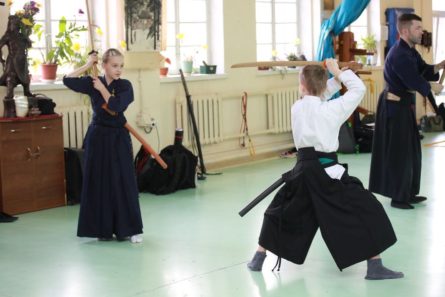 Великолукские последователи иайдзюцу выдержали сложный экзамен (ФОТО)