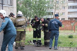 В Великих Луках прошли областные соревнования среди пожарных по спасению пострадавших