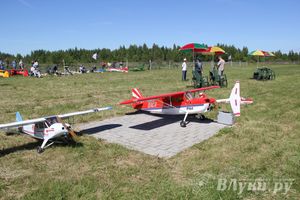 В Великих Луках прошел Фестиваль авиамодельного спорта (фото)