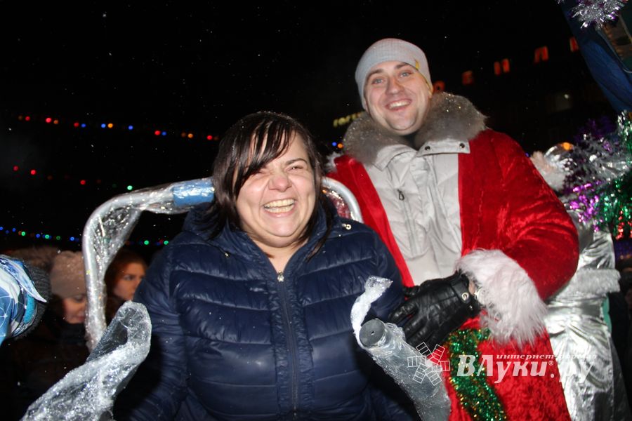ТК «Первомайский» подарил великолучанам новогоднее волшебство (ФОТО)