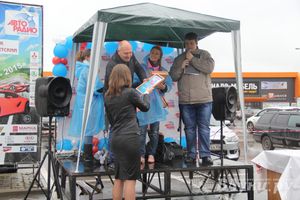 В Великих Луках прошла «Весенняя автоярмарка Великие Луки — 2015» (фото)