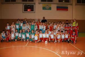 Великолукские баскетболисты стали победителями междугородних соревнований по баскетболу