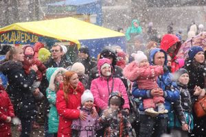 В Великих Луках сожгли Масленицу (фото)