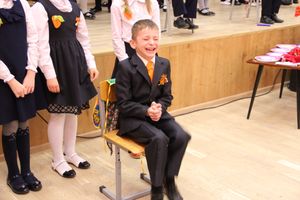 В школе №13 прошёл конкурс «А ну-ка, девочки!» (ФОТО)