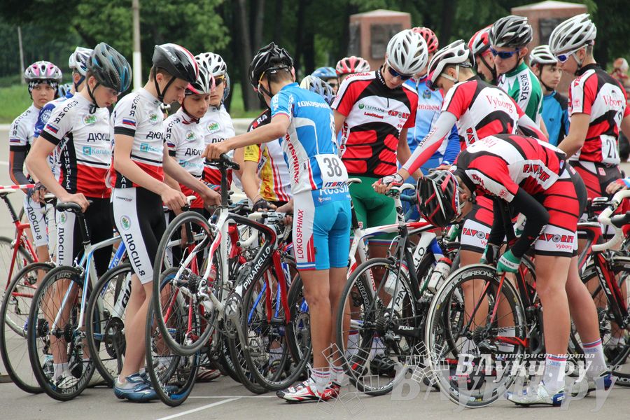 Гонка-критериум по велосипедному спорту