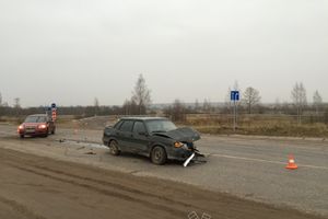В Великих Луках столкнулись Лада и Шевроле (фото)