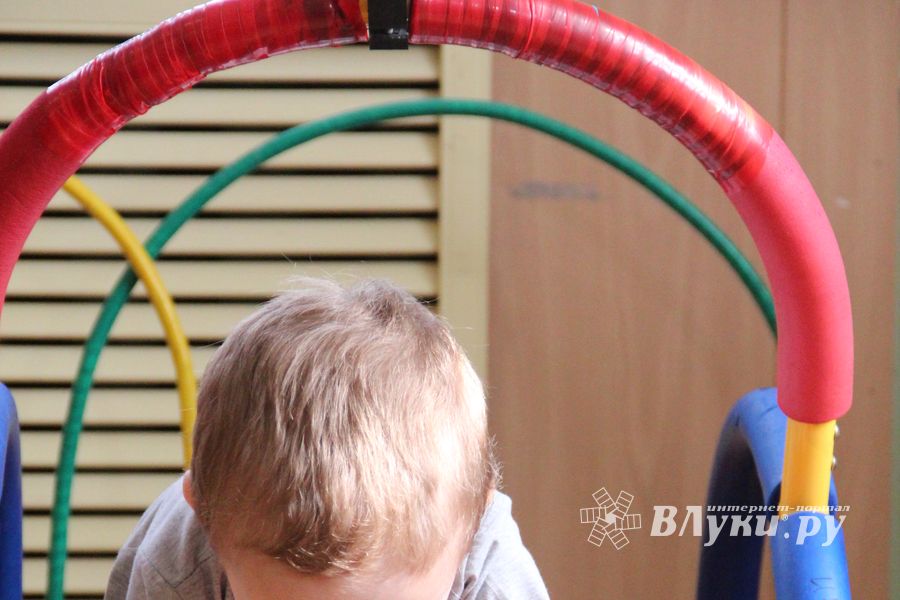 Первый канал в Великих Луках: помочь маленькому Мише Косенкову (фото)