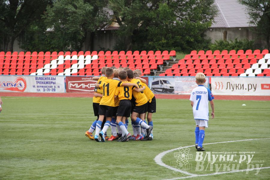 В Великих Луках состоялся Всероссийский турнир «Загрузи себя футболом» (фото)
