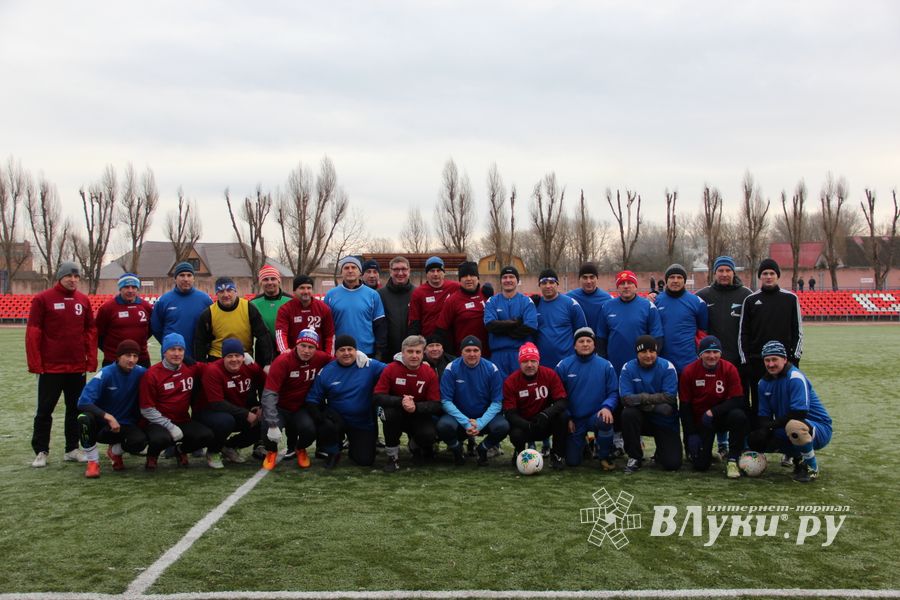 Боевая ничья в памятном футбольном матче (ФОТО)
