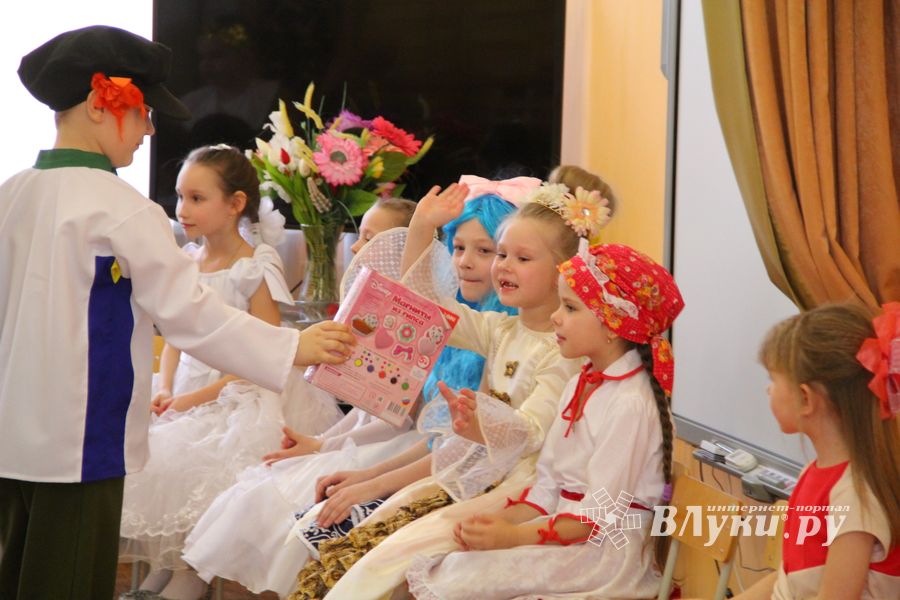 8 марта в саду 26