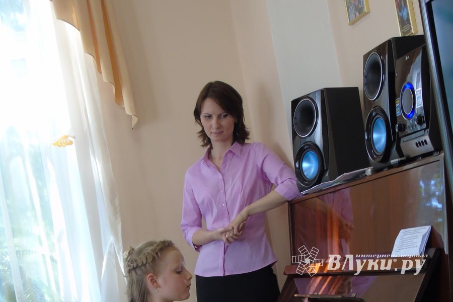 Воспитатели «Центра развития ребёнка» отмечают двойной праздник (ФОТО, ВИДЕО)