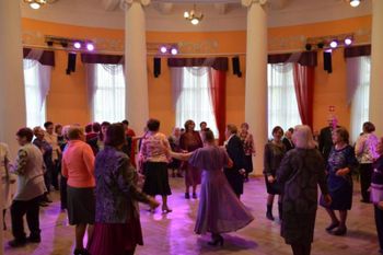 В ДК им. Ленина прошел праздничный вечер «Пусть осень жизни будет золотой…» (фото)