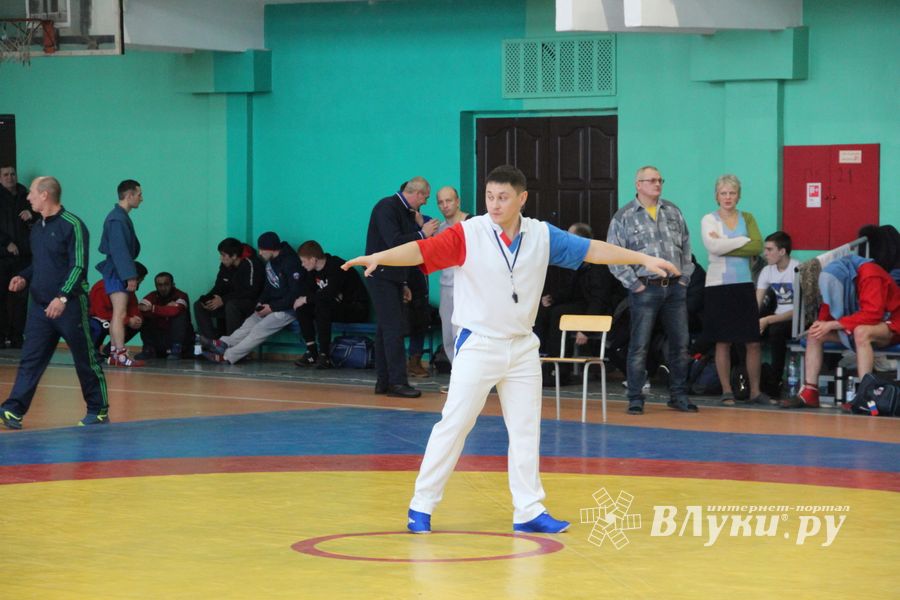 Самбисты поборолись на крупном турнире в Великих Луках (ФОТО)