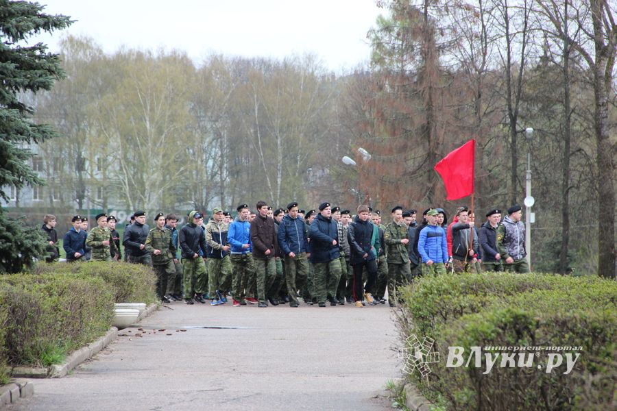 8 лицей готовится к параду 9 мая (ФОТО)