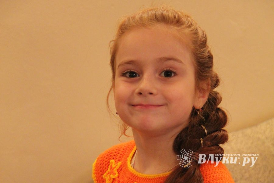 Фотосессия финалисток конкурса «Маленькая красавица Великие Луки 2014»