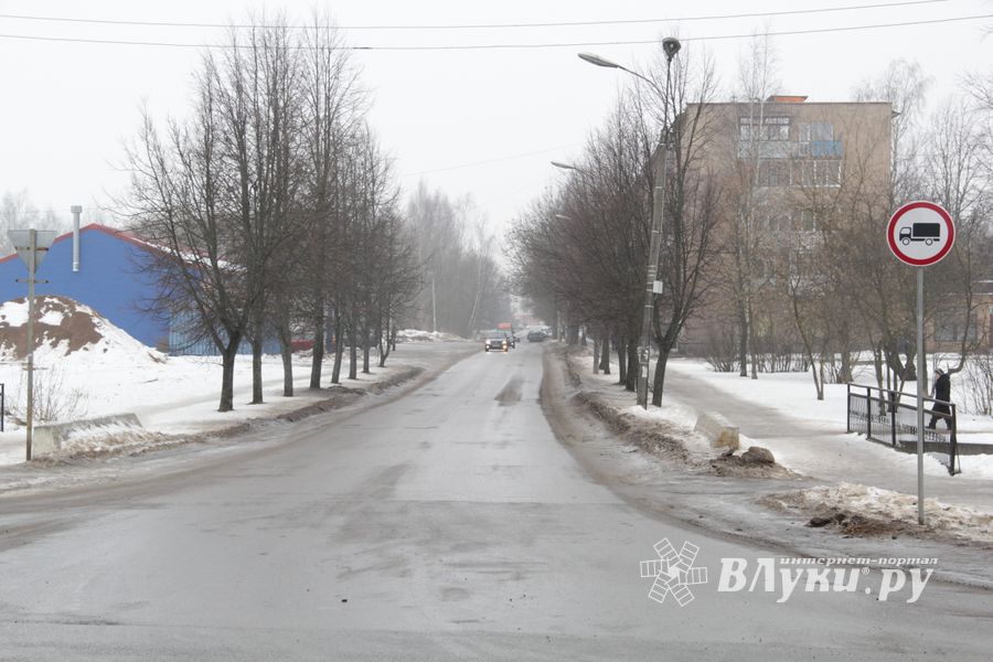 Отменено одностороннее движение по проспекту Ленина в Великих Луках (ФОТО)