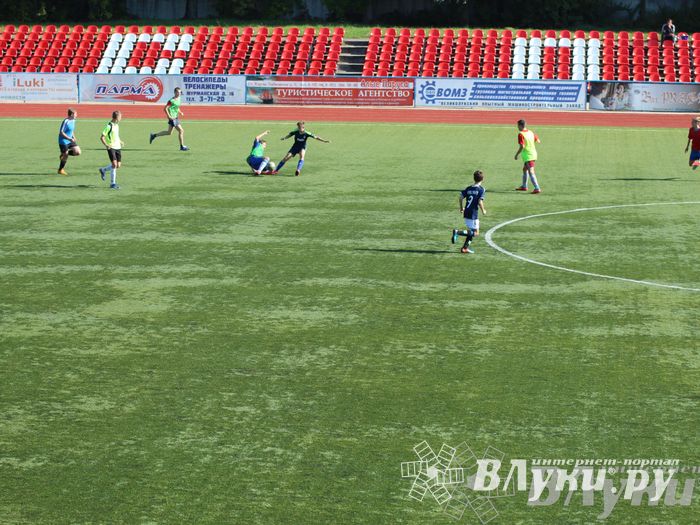 В Великих Луках завершился открытый турнир по футболу памяти М. Ф. Хренова (фото)