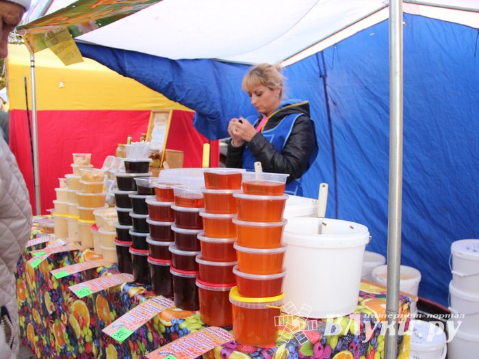 Торговая ярмарка «Осень-2016» прошла в Великих Луках (ФОТО)