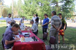 В Великих Луках отметили День физкультурника