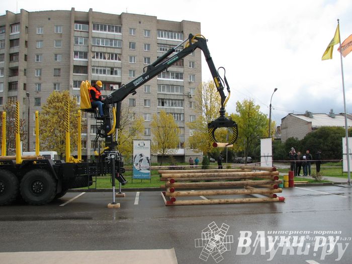 Международный конкурс профессионального мастерства «Лучший оператор гидроманипулятора – 2014»