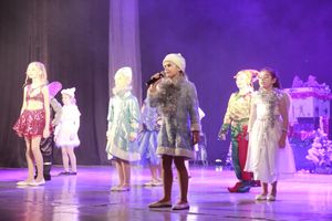 В ГДК им. Ленина встречают Новый год (ФОТО)