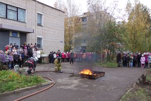 Детям показали пожар