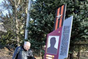 В Великих Луках состоялась первая «примерка» Аллеи Героев Воинской славы