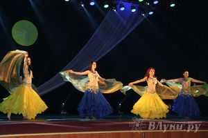 В ДК ЛК прошел музыкально-танцевальный спектакль «Босиком по млечному пути» (фото)